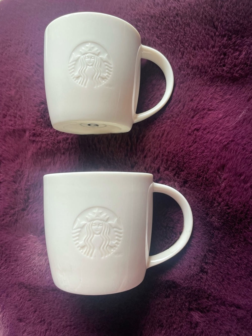 Starbucks White Ceramic Mugs with Embossed Logo - Grande SET